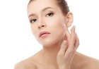 Skin Care Tips: सोते समय 'ये' गलत आदतें बिगाड़ सकती हैं आपका चेहरा