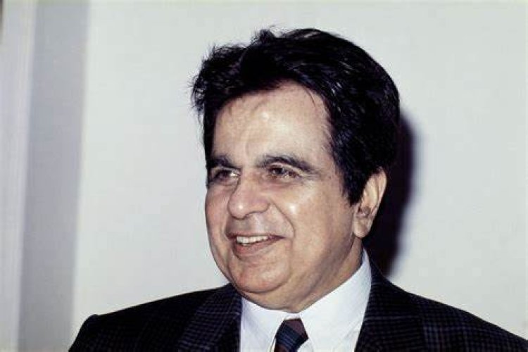 दिलीप कुमार (Dilip Kumar) की एक सलाह और चमकी लता मंगेशकर  (lata mangeshkar) की किस्मत..एक के बाद एक हिट गाने